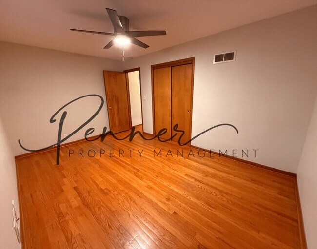 Foto del edificio - 714 S Main St