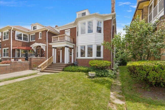 Foto del edificio - 2477 Hazelwood St