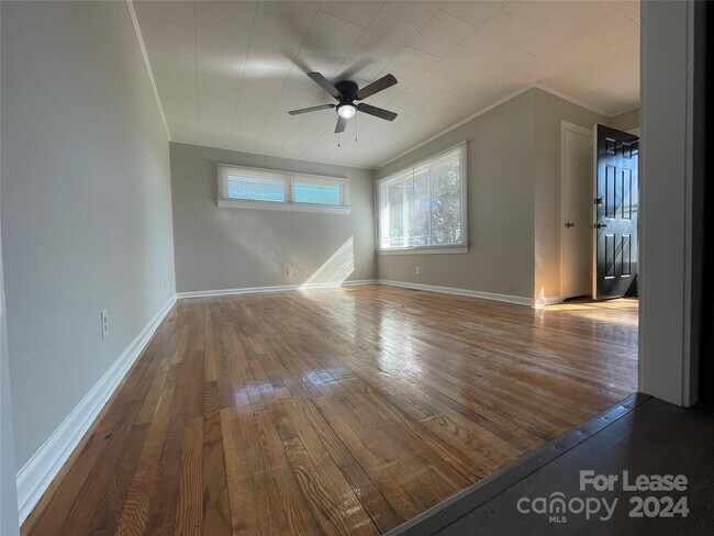 Building Photo - 2936 Morganton Blvd SW