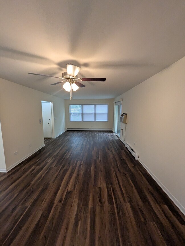 Foto del edificio - 7256 N Bell Ave