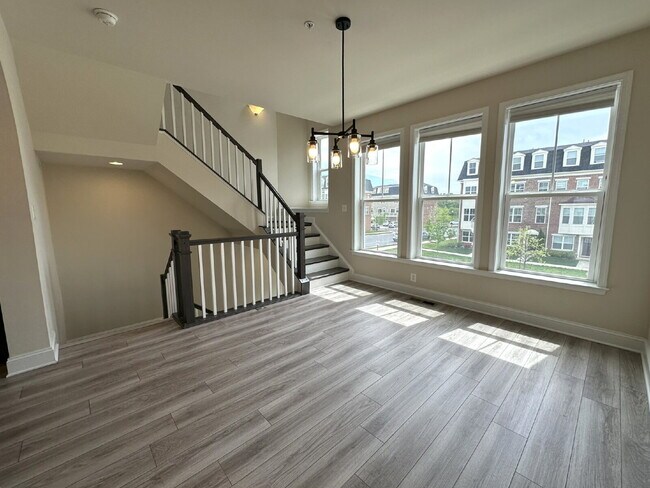 Foto del edificio - Luxury Townhome in Frederick