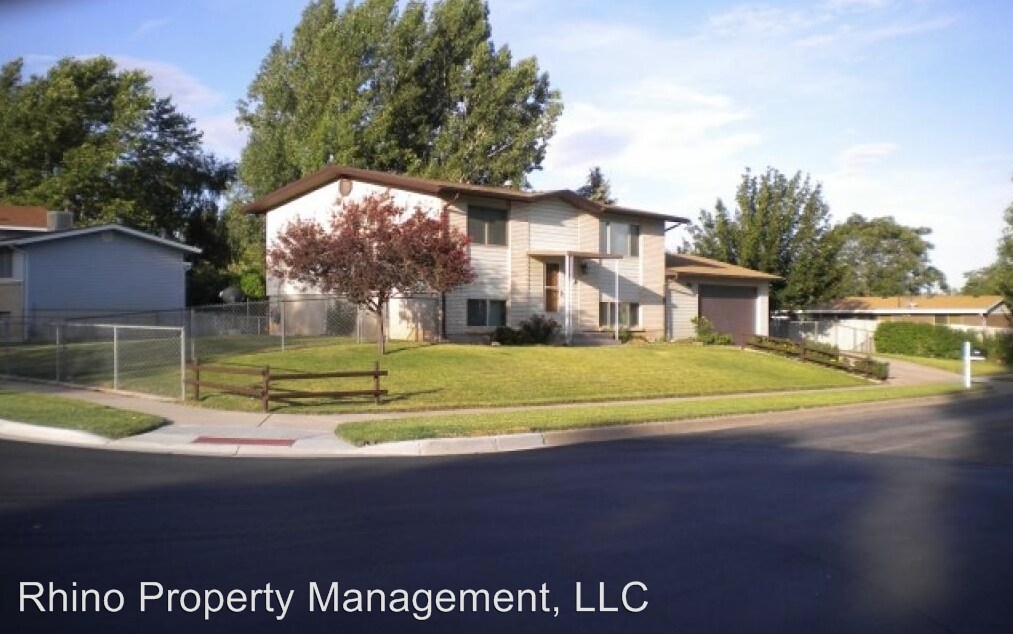 Primary Photo - 4 br, 2 bath House - 859 W. 2550 N.