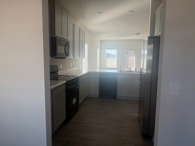 Foto del edificio - 529 Summerfield Ln NW