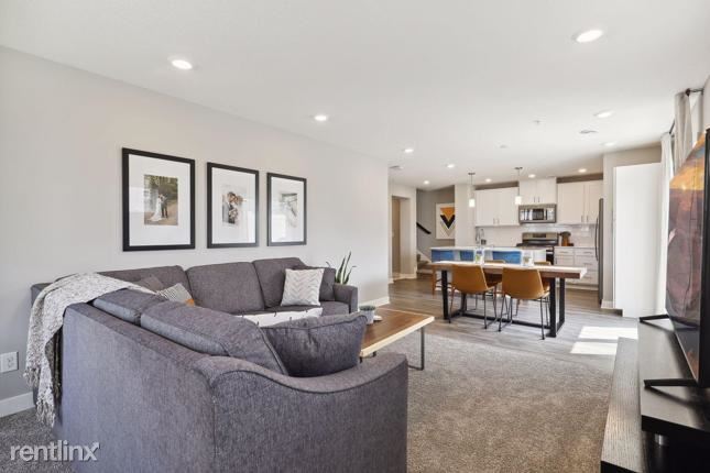 Building Photo - 3 br, 2 bath House - 14161 i Addison Avenue