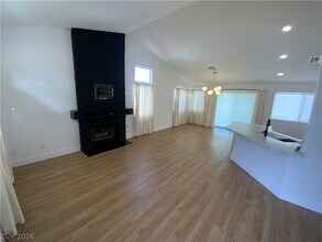 Building Photo - 679 Scenic Tierra Ln