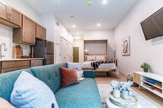 Building Photo - Sol Apartments