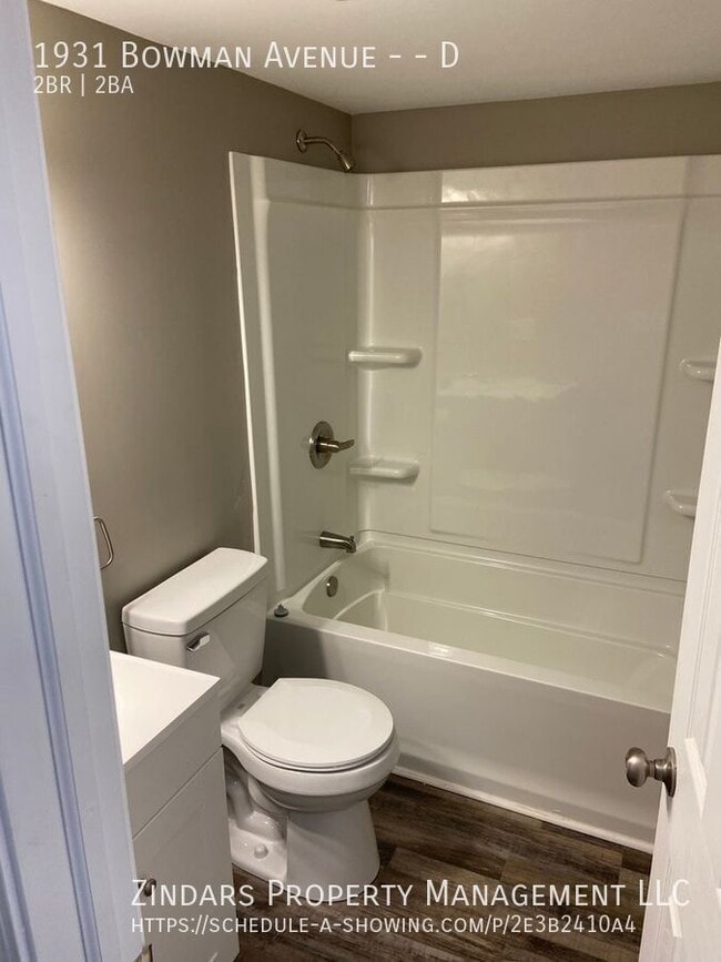 Building Photo - 1931 N Bowman Ave