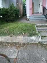 Building Photo - 1033 S Brook St