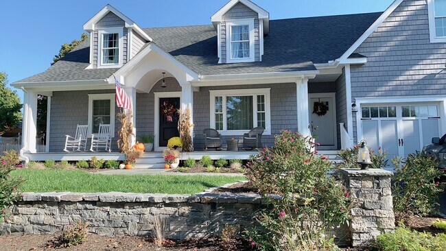Foto del edificio - 10 Meadowbrook Ln