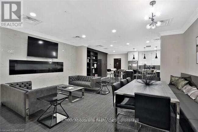 Photo du bâtiment - 118 King St E