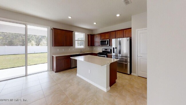 Building Photo - 136 Myrtle Oak Ct
