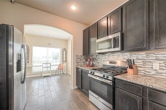 Building Photo - 3030 Currier Ct