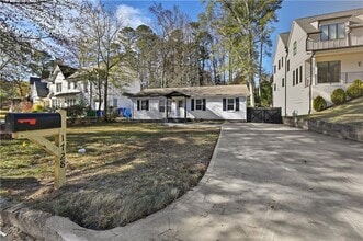 Building Photo - 1728 Wayland Cir NE