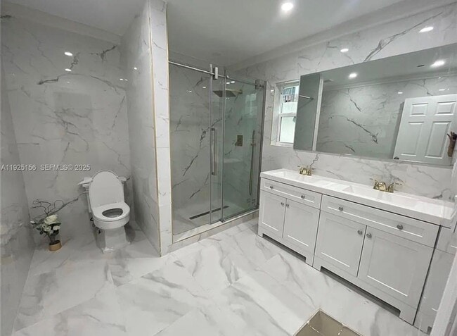 Foto del edificio - 10324 NW 3 St