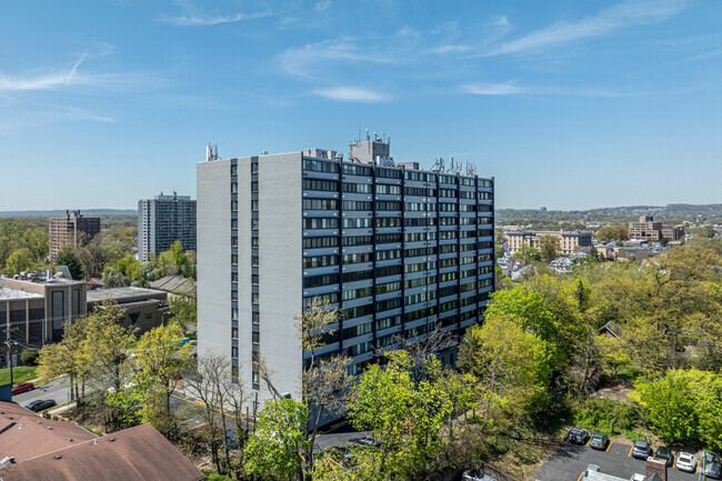 Building Photo - Presidential Towers