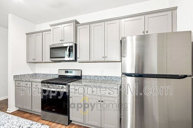 Foto del edificio - 644 Ladywood Dr