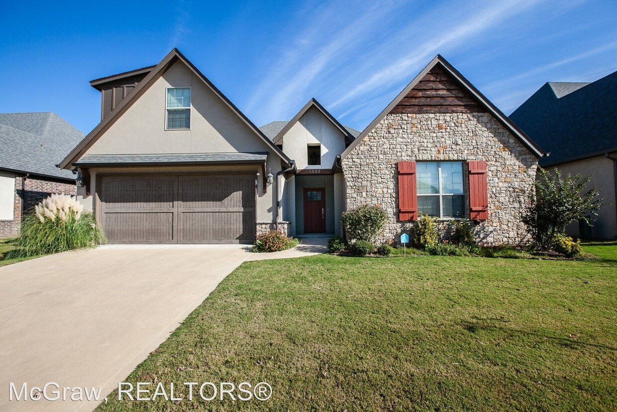 Foto principal - 1305 S Laurel Ave