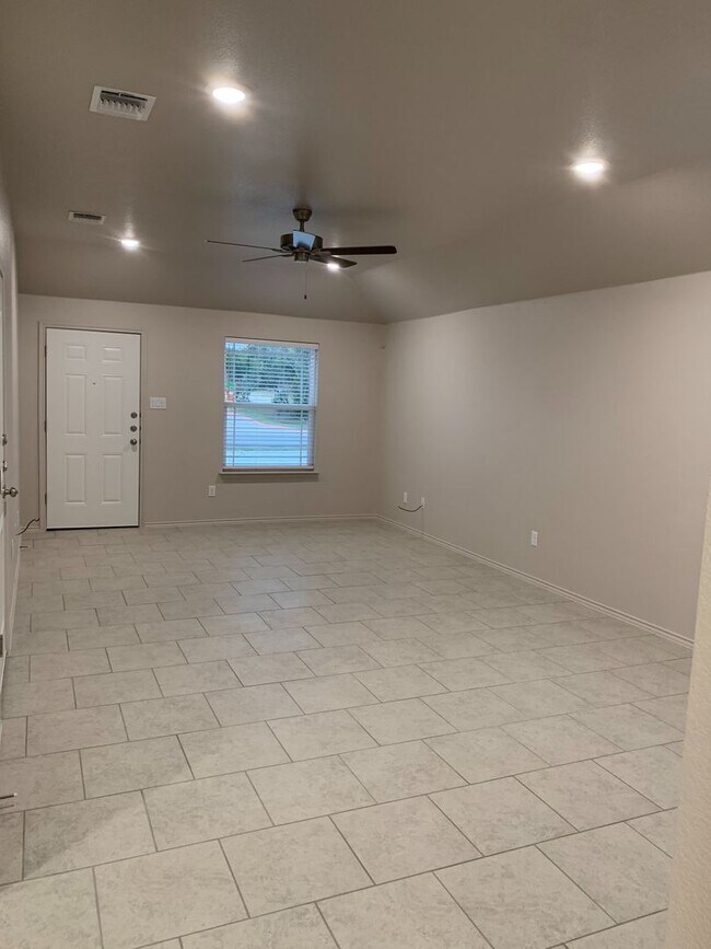 Foto del edificio - 2428 FM 1113