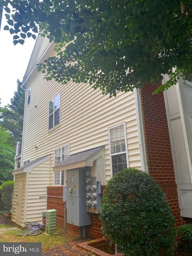 1536 Northern Neck Dr Unit 201, Vienna, VA 22182 Apartment for Rent