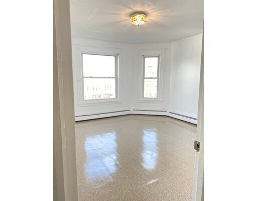 Foto del edificio - 6 Hillside Pl