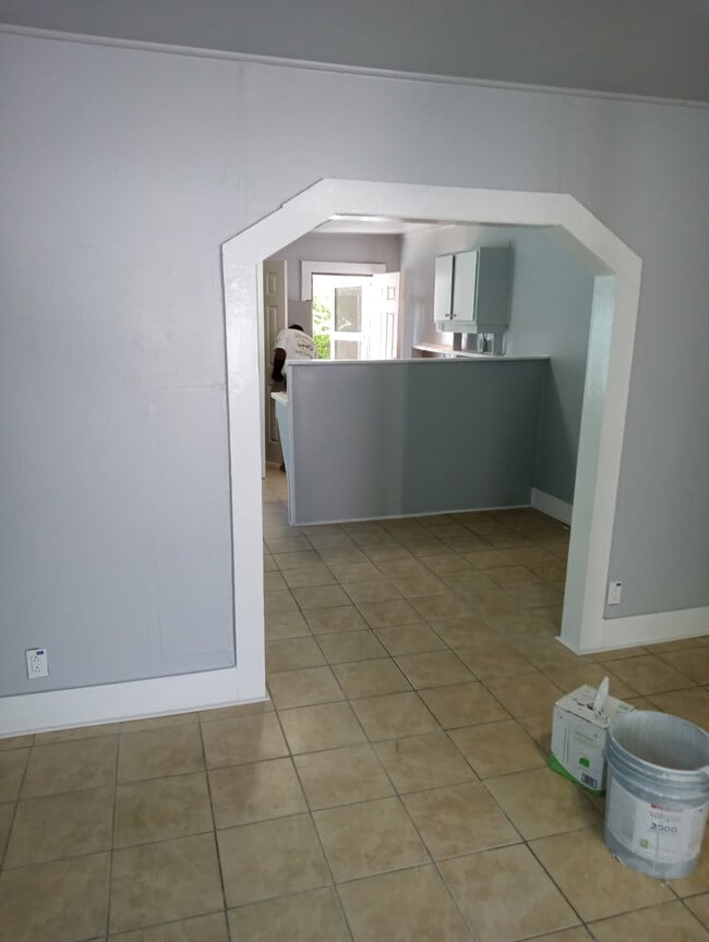 Building Photo - 751 S 12th St