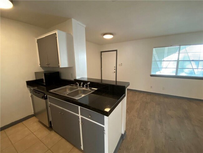 Foto del edificio - 4306 Avenue A
