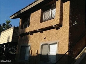 Building Photo - 4581 Alamo St