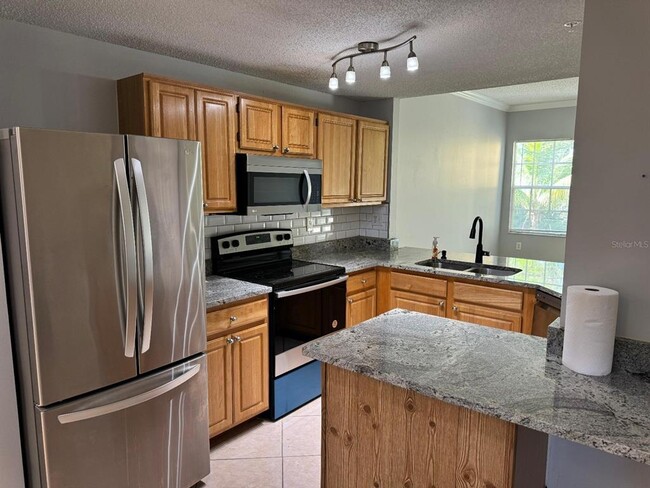 Building Photo - 5600 Bentgrass Dr
