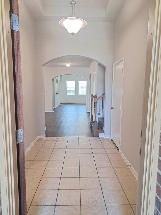 Building Photo - 26315 Fox Ridge Ln