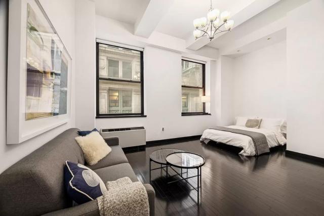 Building Photo - 0 bedroom in New York NY 10005