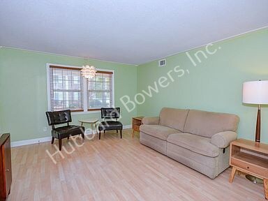 Building Photo - 1700 Dalloz Rd
