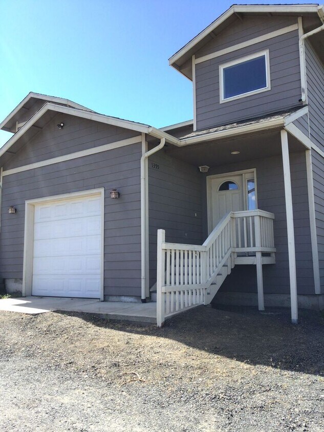 Primary Photo - PL004-Koyoda St Duplex