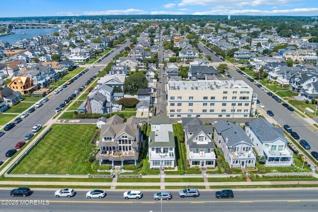 Building Photo - 305 Ocean Ave