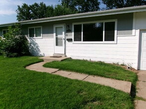 Building Photo - 2615 Flamingo Dr