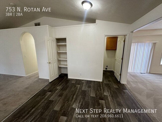 Foto del edificio - 3 Bed 2 Bath with RV Parking - Meridian