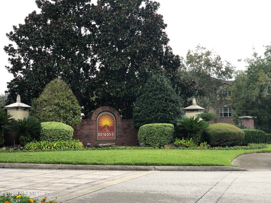 7800 Point Meadows Dr Unit 521, Jacksonville, FL 32256 Condo for Rent