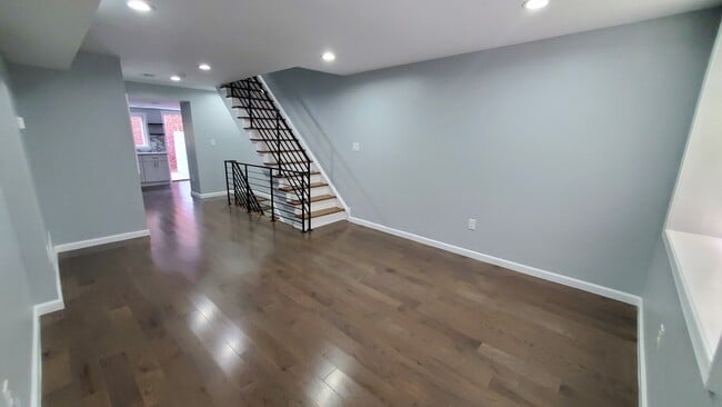 Foto del edificio - 721 Ellsworth St