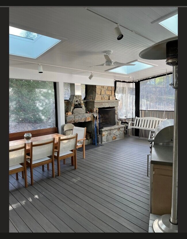 Foto del edificio - 226 Stratford Way