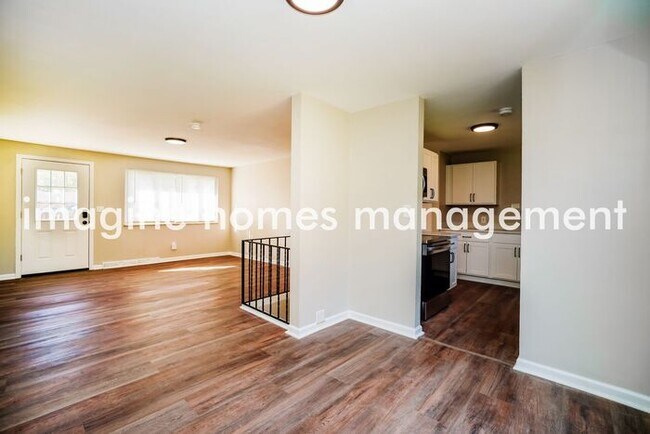 Building Photo - Cozy 3 Bed 1.5 Bath in North Huntington