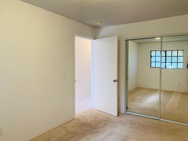 Foto del edificio - Great 2bd/1ba unit with 2 parking stalls at Pae Ko Gardens in Kapolei