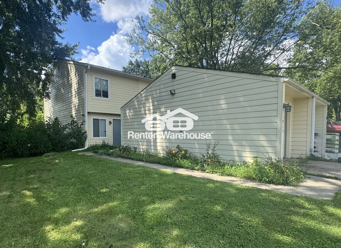 Foto principal - 1911 E Creston Ave