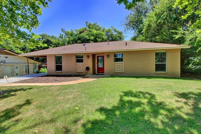 Building Photo - 6709 Columbia Dr