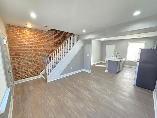 Foto del edificio - Beautiful 3 Bedroom 1 Bathroom East Baltimore Town Home