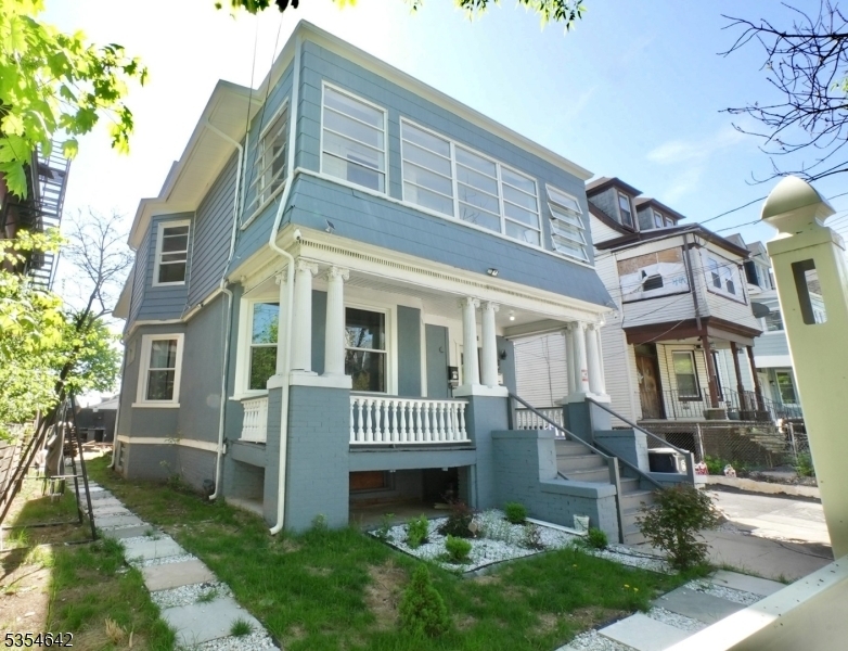 Foto principal - 26 Treacy Ave