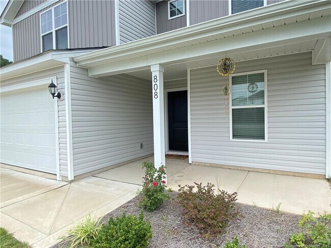 Foto del edificio - 808 Old Angus Ln