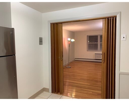 Building Photo - 37 Montvale Ave