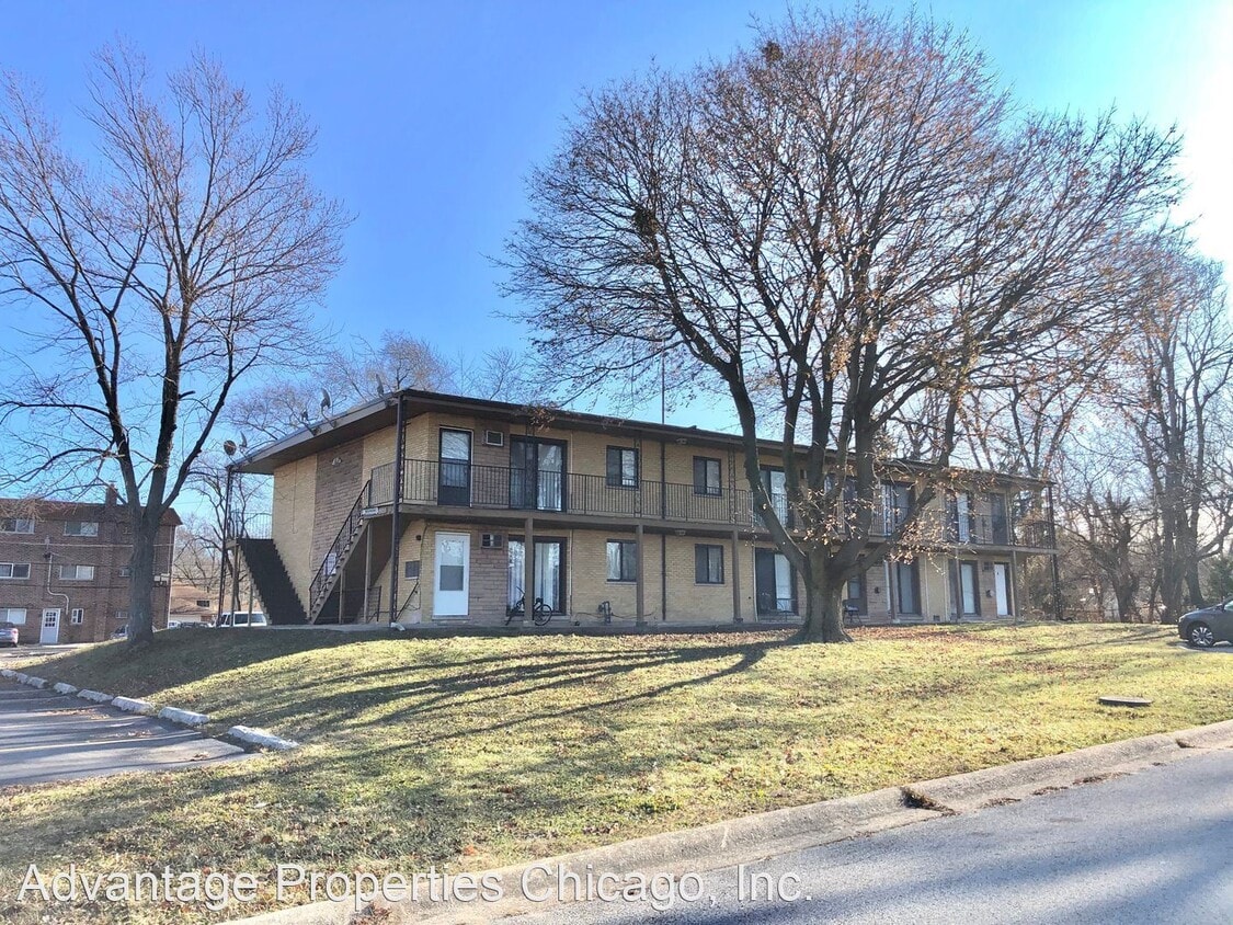 Primary Photo - 15301-15311 Knox Ave