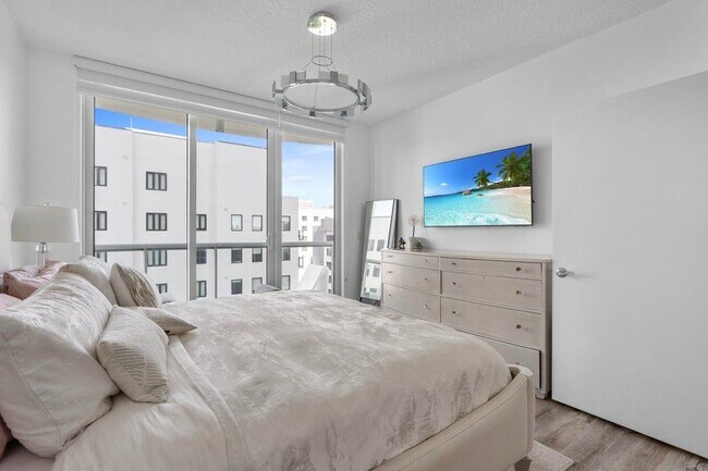 Foto del edificio - 111 SE 8th Ave