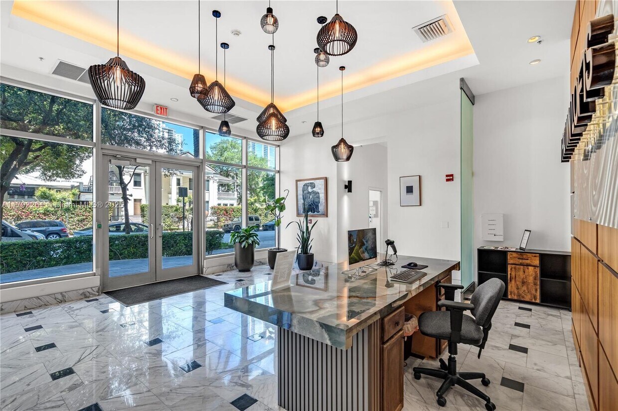 Foto principal - 2275 Biscayne Blvd Blvd