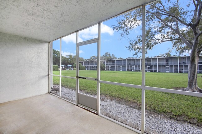 Personal Patio - Waterchase Apartments